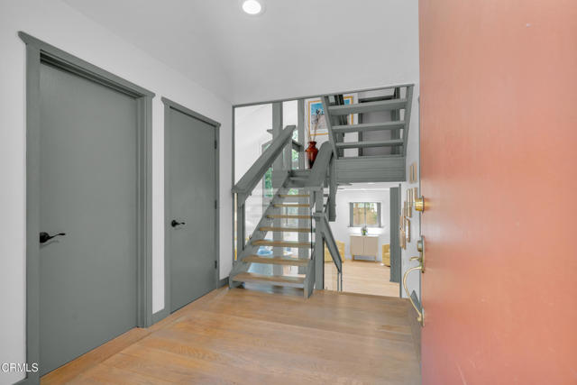 Detail Gallery Image 5 of 54 For 684 Orange Dr, Sierra Madre,  CA 91024 - 3 Beds | 2/1 Baths