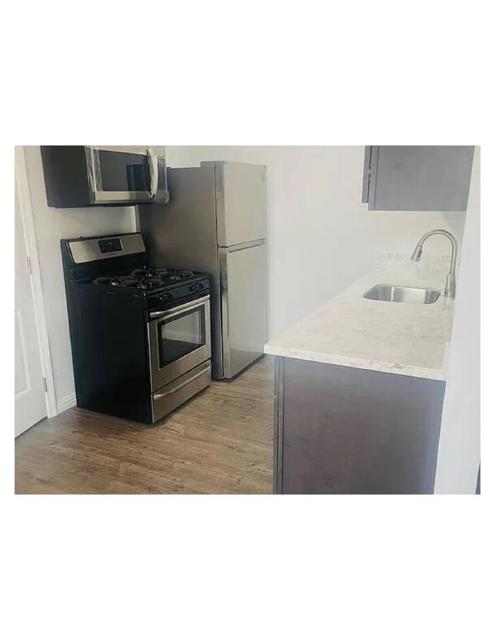 920 7th Avenue, Redwood City CA: https://media.crmls.org/mediaz/be90b654-a79d-4b63-b171-5818fd2ad76b.jpg