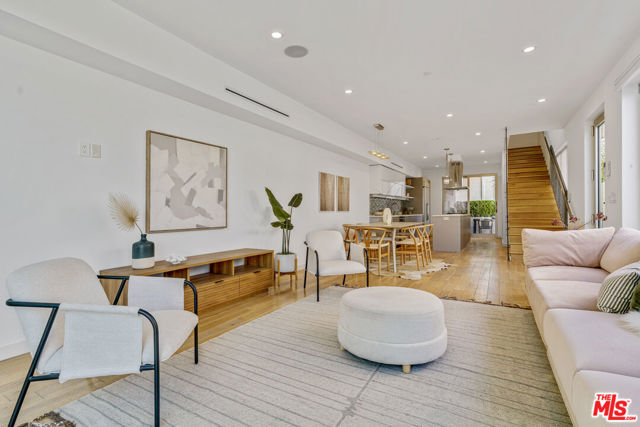 809 Brooks Avenue, Venice CA: https://media.crmls.org/mediaz/be90bc1f-c2c6-44b8-ae00-445e7d92da31.jpg