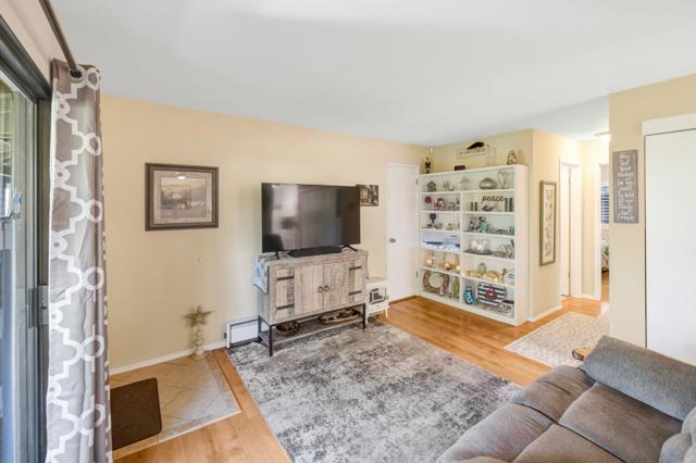 515 Ramona Court, Monterey CA: https://media.crmls.org/mediaz/be90c543-f2cb-4c75-82f2-b6df59c8037c.jpg