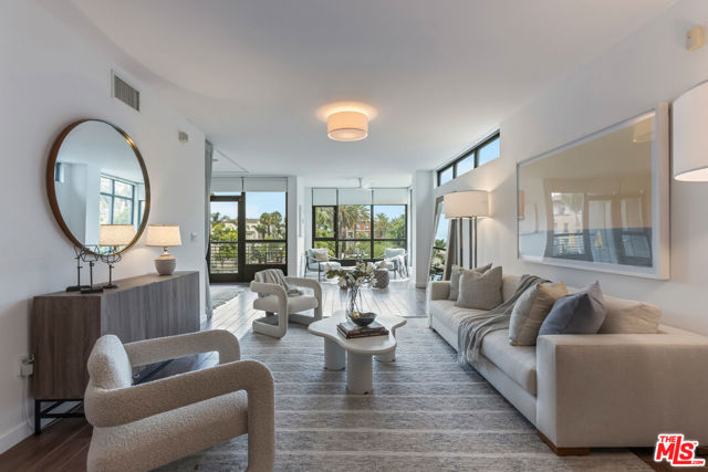13045 Pacific, Los Angeles CA: https://media.crmls.org/mediaz/be917740-cb72-47d5-89d0-b5939fd4c2db.jpg