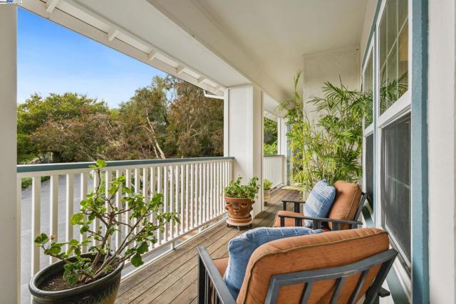 3565 Star Ridge Rd, Hayward CA: https://media.crmls.org/mediaz/be921e3a-0756-450a-882f-9c79c54058ff.jpg