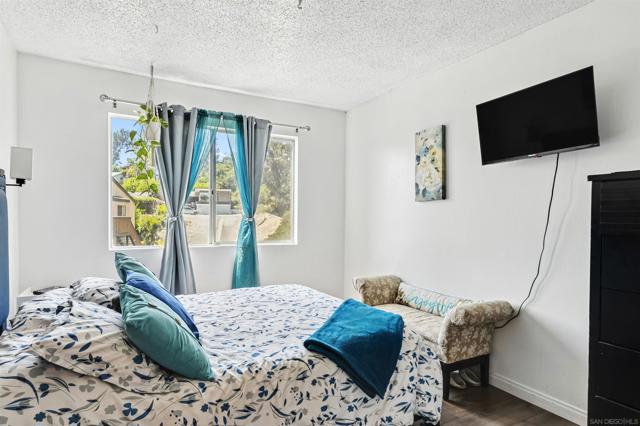 5350 Baltimore Drive, La Mesa CA: https://media.crmls.org/mediaz/be930b32-6663-461f-9a9f-1bb227556194.jpg