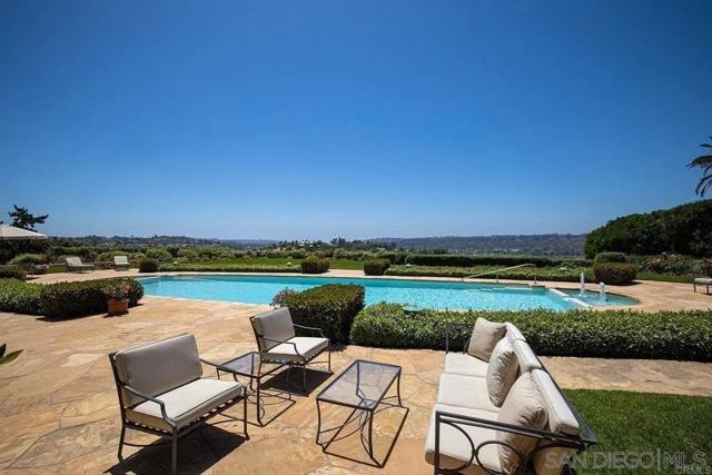 14716 Ladys Secret Drive, Rancho Santa Fe CA: https://media.crmls.org/mediaz/be930bc7-1af2-4581-b786-94aa4b463527.jpg