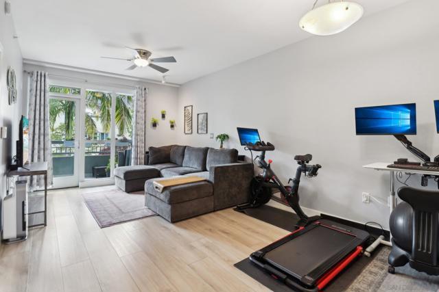 1580 Union St, San Diego CA: https://media.crmls.org/mediaz/be935950-7c24-4c4b-940c-64e84833f4a6.jpg