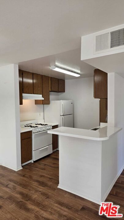  Income Home for Sale in Los Angeles, California