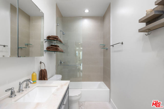 Drew Fenton | 11723 Goshen Avenue Los Angeles CA | MLS: 7431022