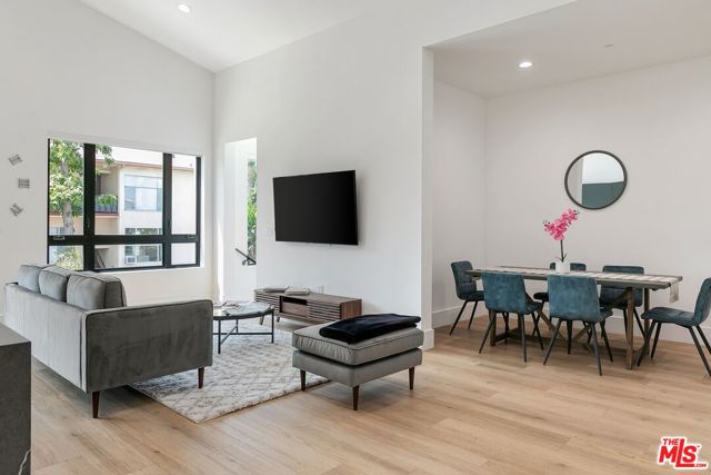 1236 North Spaulding Avenue, 2 photo 6