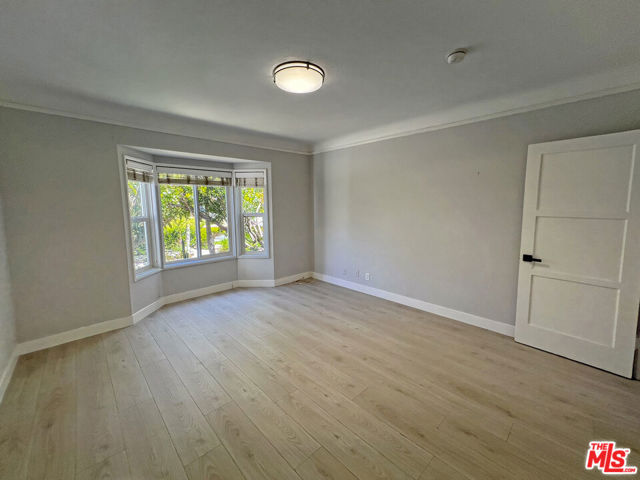 1060 22nd Street, Santa Monica CA: https://media.crmls.org/mediaz/be959595-63a5-46f3-9ca3-82a8846cd976.jpg