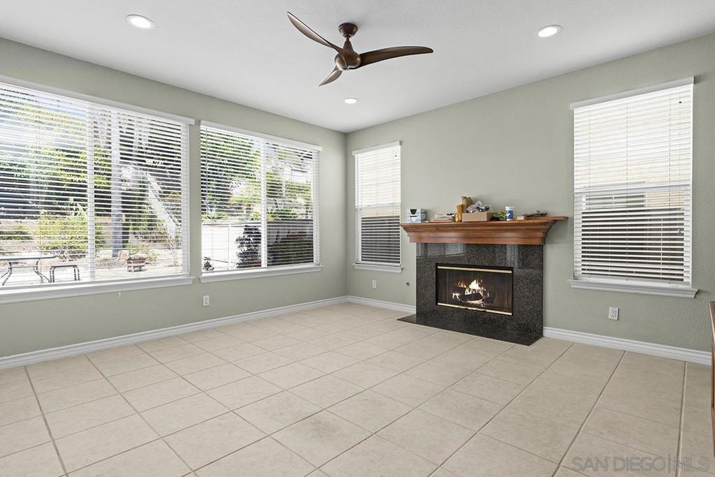 MLS #250043701SD image #25