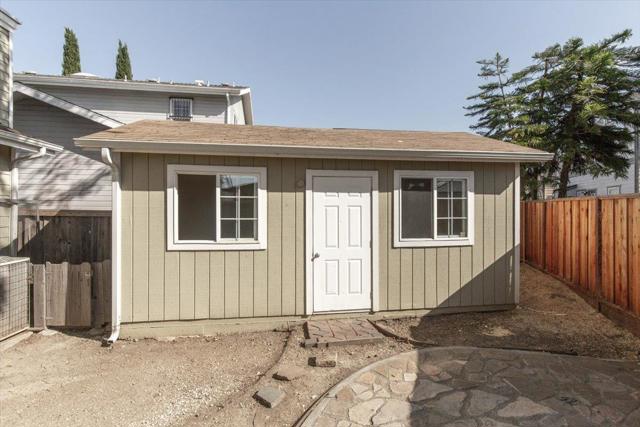 3638 Clear Brook Court, San Jose CA: https://media.crmls.org/mediaz/be96232c-d98f-4b5b-a0b7-1b4db581a5ea.jpg