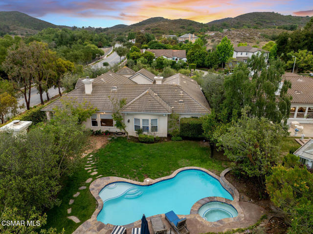 5419 Via Olas, Newbury Park CA: https://media.crmls.org/mediaz/be97bde8-ff0d-4a1c-b718-91c019062577.jpg