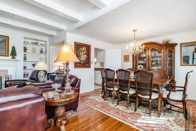 523 Maple Street, San Mateo CA: https://media.crmls.org/mediaz/be984e61-115b-4904-98bc-7c4c2da8d786.jpg