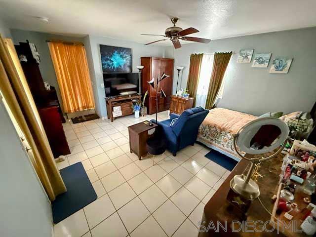 3430 Monroe Ave, San Diego CA: https://media.crmls.org/mediaz/be997901-f504-4dd7-9cb4-ced826d6917a.jpg