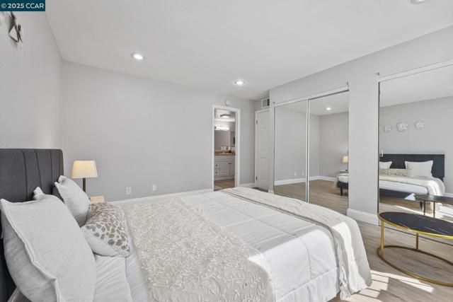1117 Indian Summer Ct, San Jose CA: https://media.crmls.org/mediaz/be99c00e-c830-40db-8048-4edd5c736dea.jpg