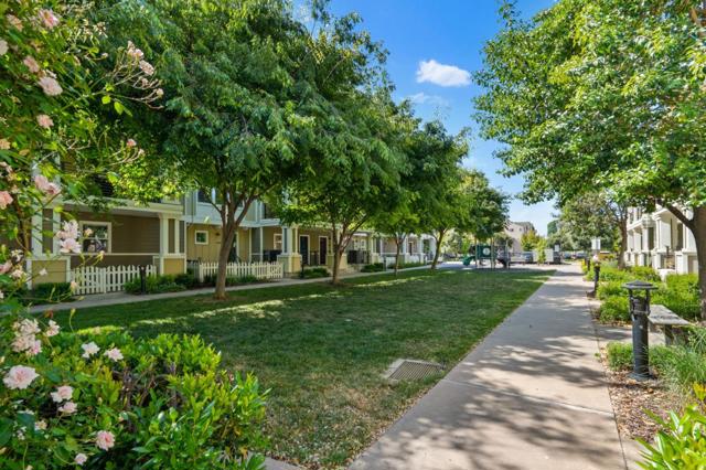 4331 Westerly, Fremont CA: https://media.crmls.org/mediaz/be99e416-8314-4a6c-896f-f6e8031136c5.jpg