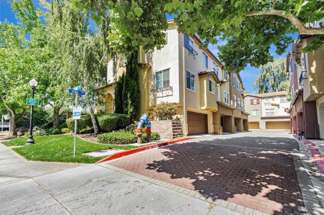 1014 Jena Terrace, Sunnyvale CA: https://media.crmls.org/mediaz/be9a0847-c95b-4c4f-b59a-713e9a2c3ca3.jpg