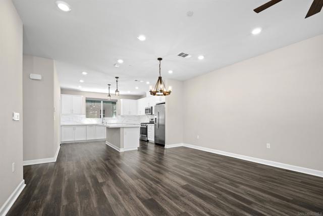 1951 Pavilion Lane, Chula Vista CA: https://media.crmls.org/mediaz/be9c3f2b-51f9-42b8-85ee-6cc5e1d410bb.jpg