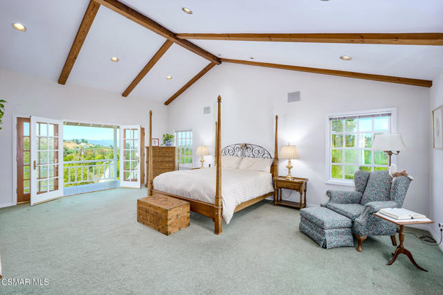 22101 Mulholland Drive, Woodland Hills CA: https://media.crmls.org/mediaz/be9cb4d5-d875-4bba-b2fb-276c4373954a.jpg