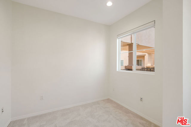 6020 Seabluff Drive, Playa Vista CA: https://media.crmls.org/mediaz/be9d51c5-c50b-4ca1-bfa2-da92a3ed143a.jpg