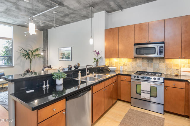 Detail Gallery Image 8 of 23 For 840 E Green St #127,  Pasadena,  CA 91101 - 1 Beds | 1 Baths