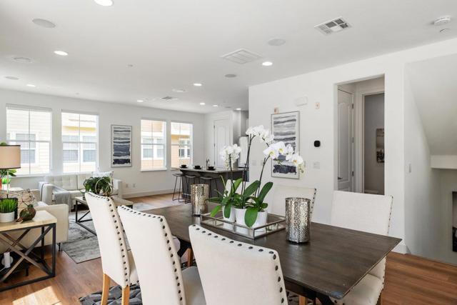 201 Keech Drive,  CA: https://media.crmls.org/mediaz/be9d9444-e2c4-4f44-b8cc-41712a87f4d2.jpg