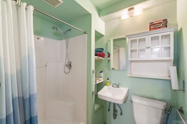 Image 24 of 37 For 4245 41st Street
