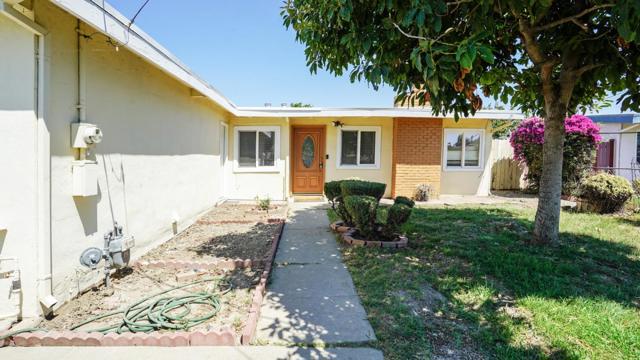 36720 Charles Street, Newark CA: https://media.crmls.org/mediaz/be9ec0c4-3fa3-47ea-9713-09bb880c5447.jpg
