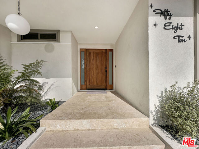 5810 S Halm Avenue, Los Angeles CA: https://media.crmls.org/mediaz/be9f2f6f-770f-4b05-92ac-547ec5978c8e.jpg