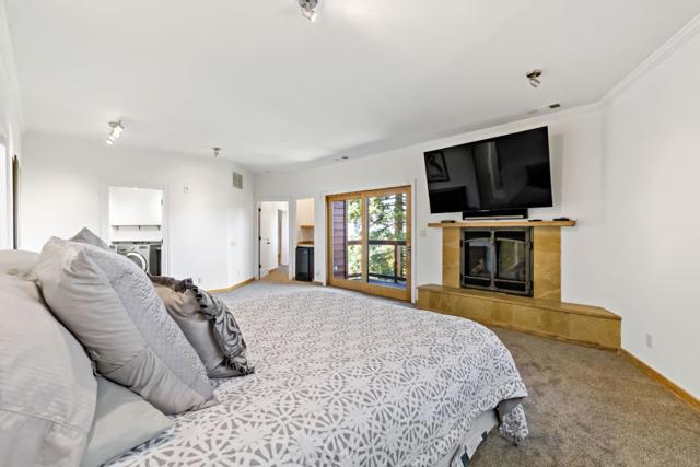 711 W California Way, Redwood City CA: https://media.crmls.org/mediaz/be9f5ad7-744c-4158-8e20-a15bc876a175.jpg