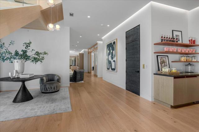 88 Tuscaloosa Avenue, Atherton CA: https://media.crmls.org/mediaz/bea072cf-4892-4a68-85e2-157839fa0679.jpg