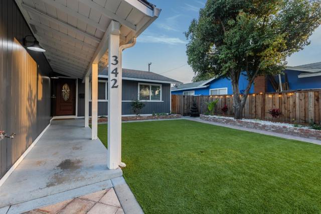 342 Swaps Drive, San Jose CA: https://media.crmls.org/mediaz/bea1ea67-5d6b-4a64-8ff9-7b9cd73a881a.jpg