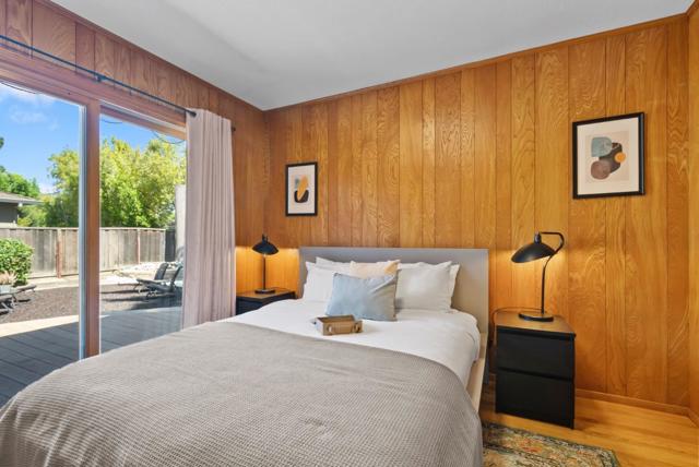 3767 Cass Way, Palo Alto CA: https://media.crmls.org/mediaz/bea27a16-f8bf-4ea2-8780-899c17c12778.jpg