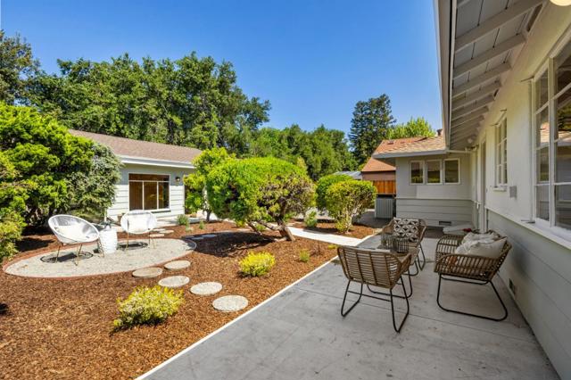 678 Chimalus Drive, Palo Alto CA: https://media.crmls.org/mediaz/bea28a40-42df-496f-97a5-af0af452e564.jpg