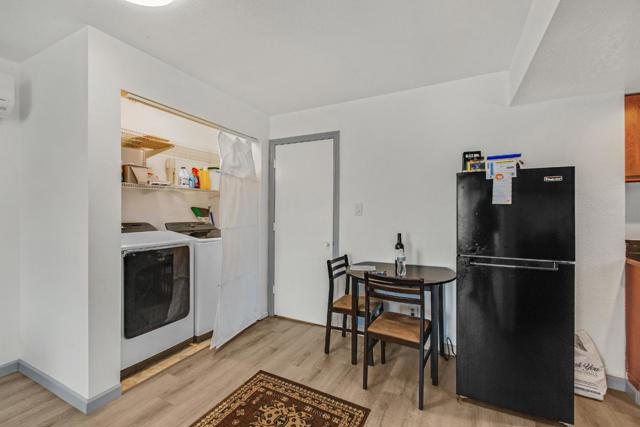 419 Harvey Way, Pacifica CA: https://media.crmls.org/mediaz/bea2cdba-af4f-4618-8aa4-c400e1c68523.jpg