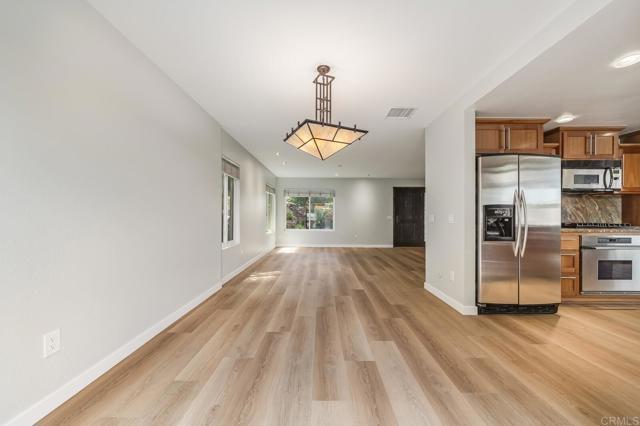 Detail Gallery Image 9 of 25 For 5133 Biltmore, San Diego,  CA 92117 - 3 Beds | 2/1 Baths
