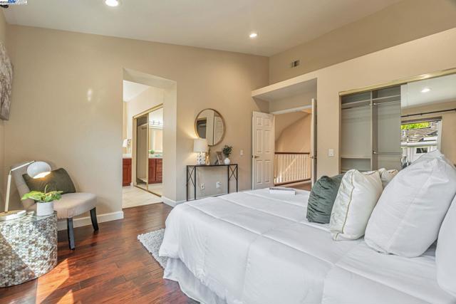 5406 Ontario Cmn, Fremont CA: https://media.crmls.org/mediaz/bea3b2a9-e6d8-462a-a67d-cf42029a93da.jpg
