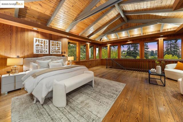 99 Lexford Rd, Piedmont CA: https://media.crmls.org/mediaz/bea3e669-bb1f-4ef3-b897-fcfb5953ffe0.jpg