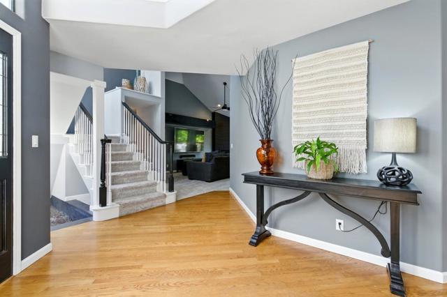 735 Georgetown Place, Gilroy CA: https://media.crmls.org/mediaz/bea458be-514a-473b-b4ad-f79de6b4a9da.jpg