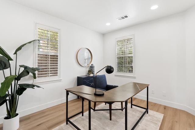 Detail Gallery Image 21 of 54 For 2680 Bressi Ranch Way, Carlsbad,  CA 92009 - 3 Beds | 3 Baths