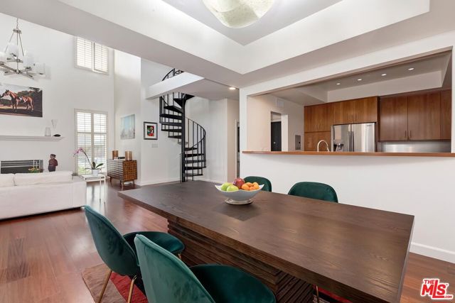 964 Hancock Avenue, 302 photo 7