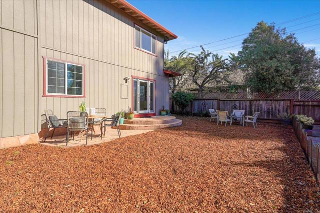 2200 Pelican, Santa Cruz CA: https://media.crmls.org/mediaz/bea5ea2c-b8cc-4bdb-8562-37be30cf29e6.jpg