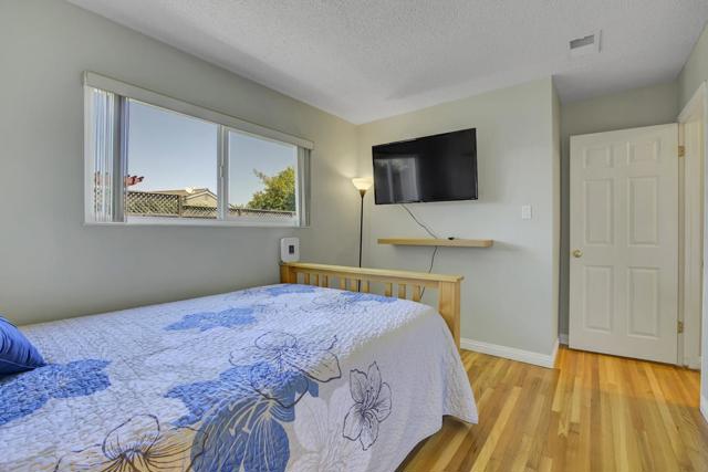 6175 Oneida Drive, San Jose CA: https://media.crmls.org/mediaz/bea6bd4a-cfc7-4cfc-94a4-3a3c876679fc.jpg