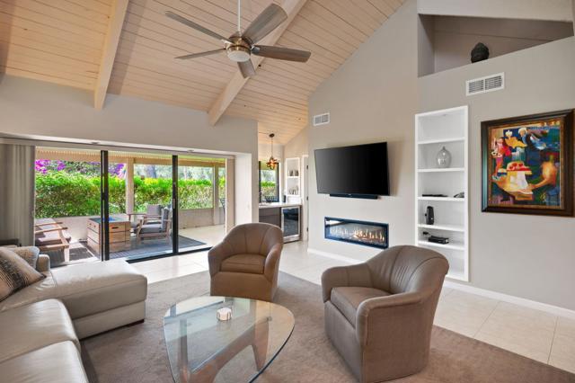 312 Forest Hills Drive, Rancho Mirage CA: https://media.crmls.org/mediaz/bea742e8-312e-4382-9e7a-8eebb71da871.jpg