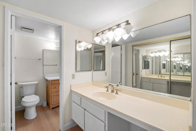 4630 Eastbourne Bay, Oxnard CA: https://media.crmls.org/mediaz/bea763ad-6bea-4a47-8db4-dfbd8c65f689.jpg