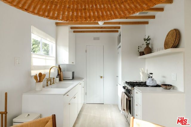11138 Aqua Vista Street, North Hollywood CA: https://media.crmls.org/mediaz/bea78975-bdee-4dce-8e99-c5729fdff2ce.jpg