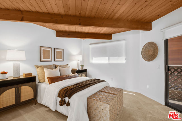 1183 La Mirada Street, Laguna Beach CA: https://media.crmls.org/mediaz/bea7fb5e-d136-4ccf-a555-40bde395e515.jpg