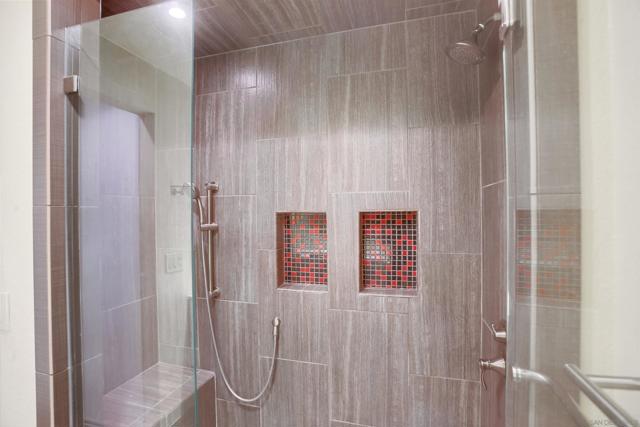 Image 16 of 30 For 8521 Villa La Jolla Dr  H