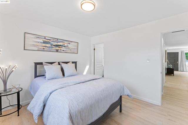 2305 Marlin Court, Pinole CA: https://media.crmls.org/mediaz/bea93312-9743-4e9b-8e8b-55c196b69489.jpg
