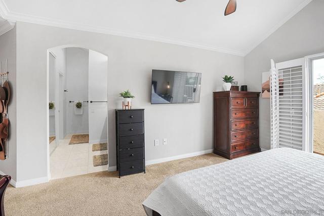 731 Edgewater Dr, Chula Vista CA: https://media.crmls.org/mediaz/bea9cc56-b144-4508-bb5b-7a9c74f29bb9.jpg
